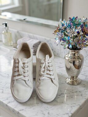 Lauren Ralph Lauren Jolie-LG White Leather Gum Sole Sneakers Size 8B